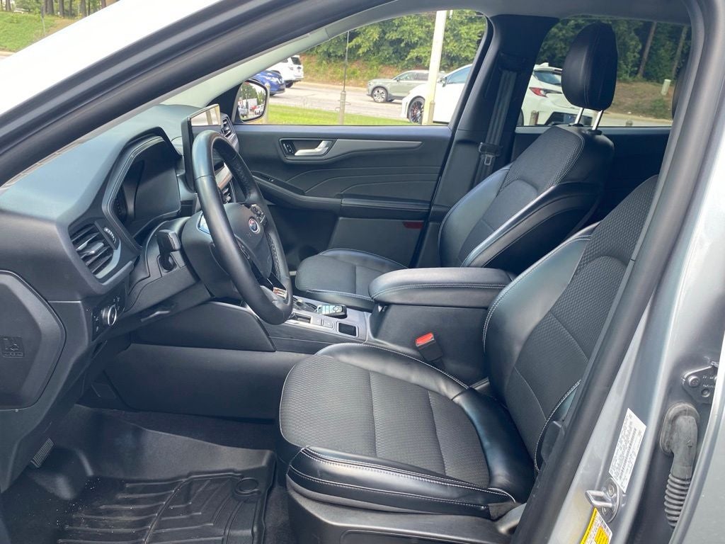2023 Ford Escape Plug-In Hybrid Base