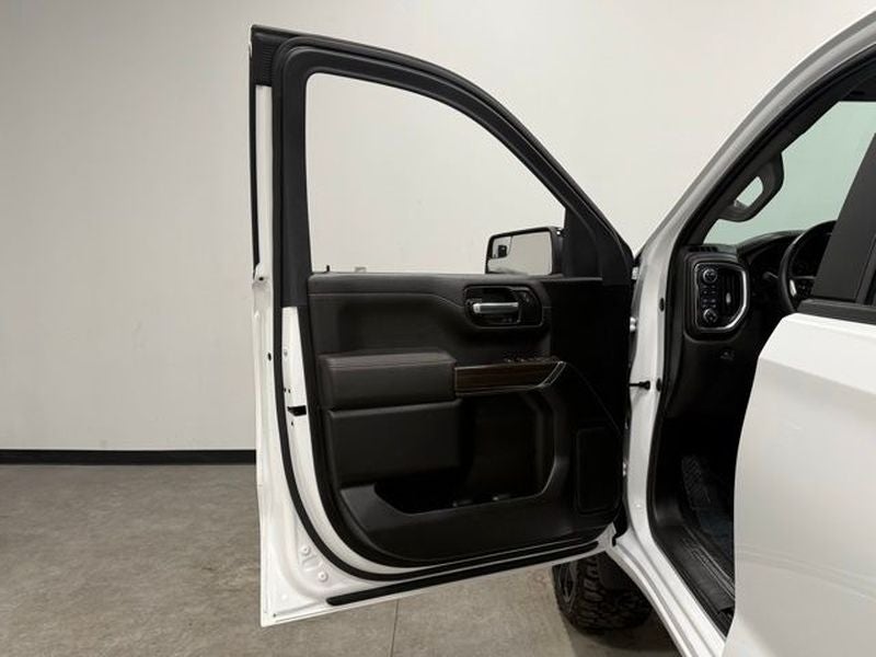 2022 Chevrolet Silverado RST