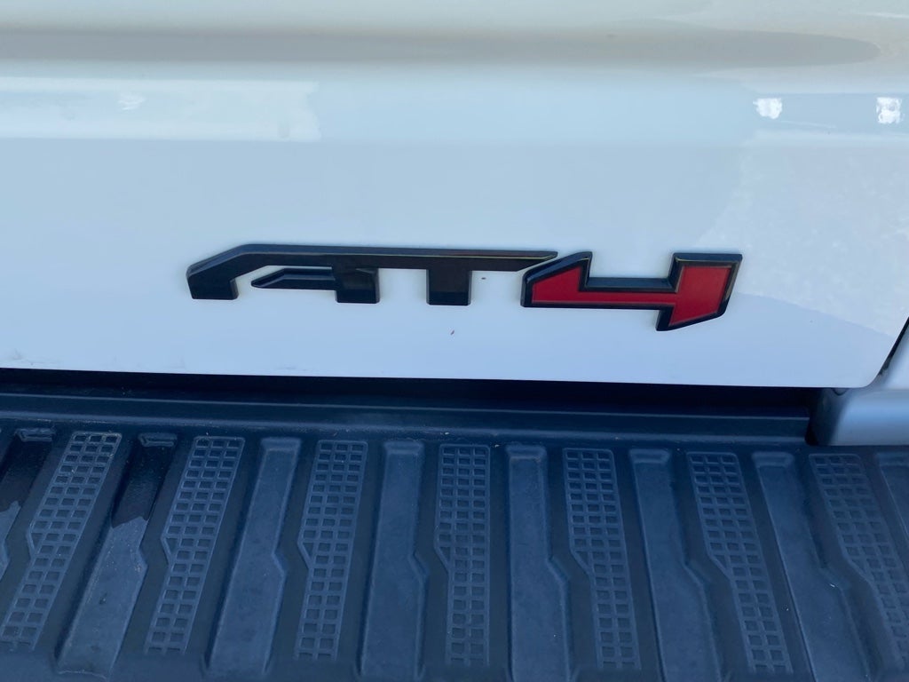 2021 GMC Sierra AT4