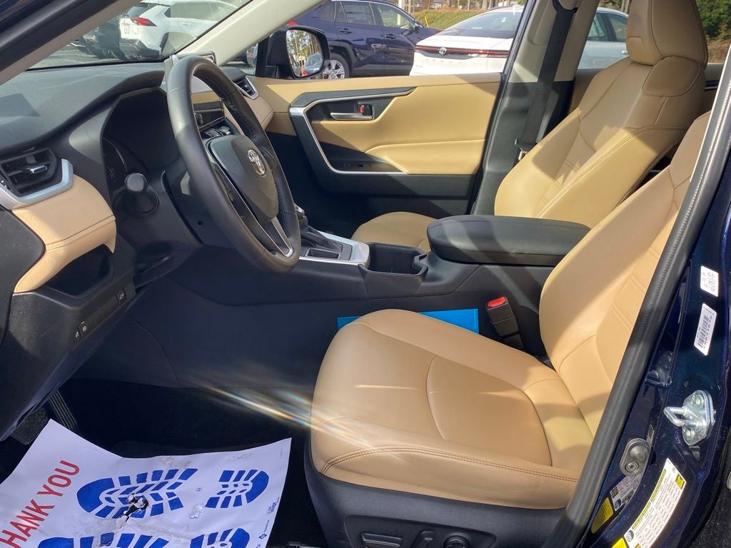 2025 Toyota RAV4 XLE Premium