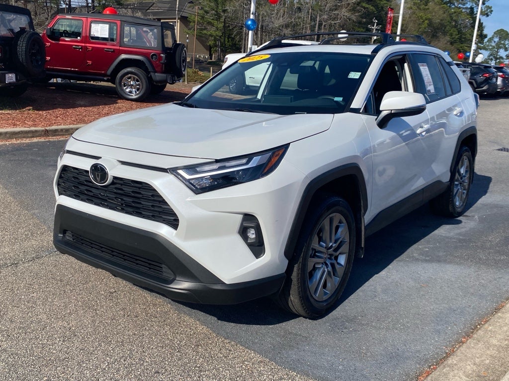 2025 Toyota RAV4 XLE Premium