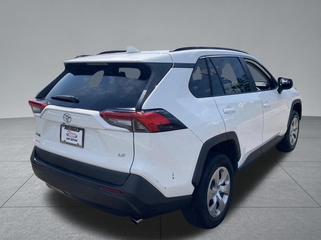 2020 Toyota RAV4 LE