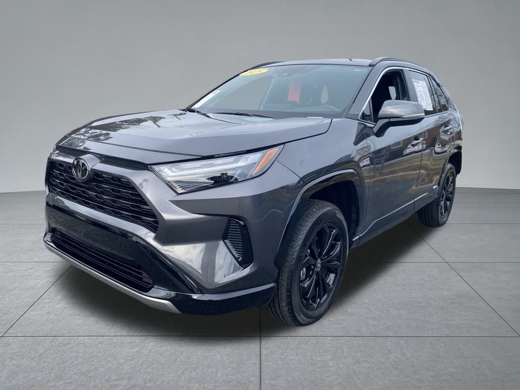 2025 Toyota RAV4 Hybrid SE