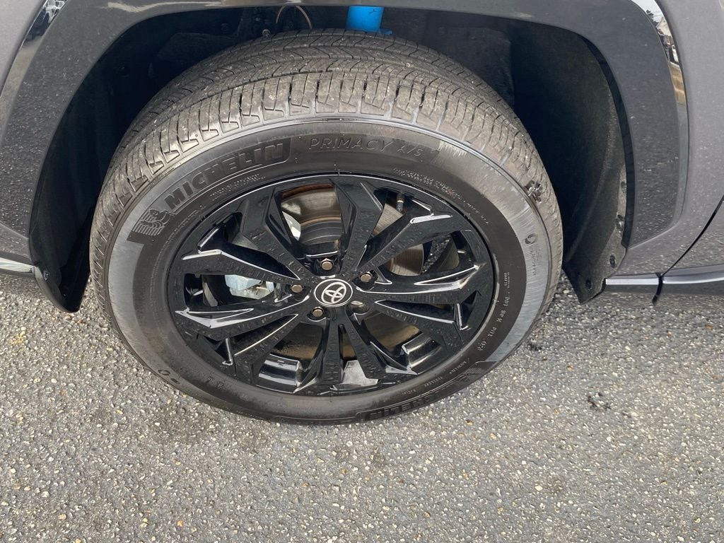 2025 Toyota RAV4 Hybrid SE