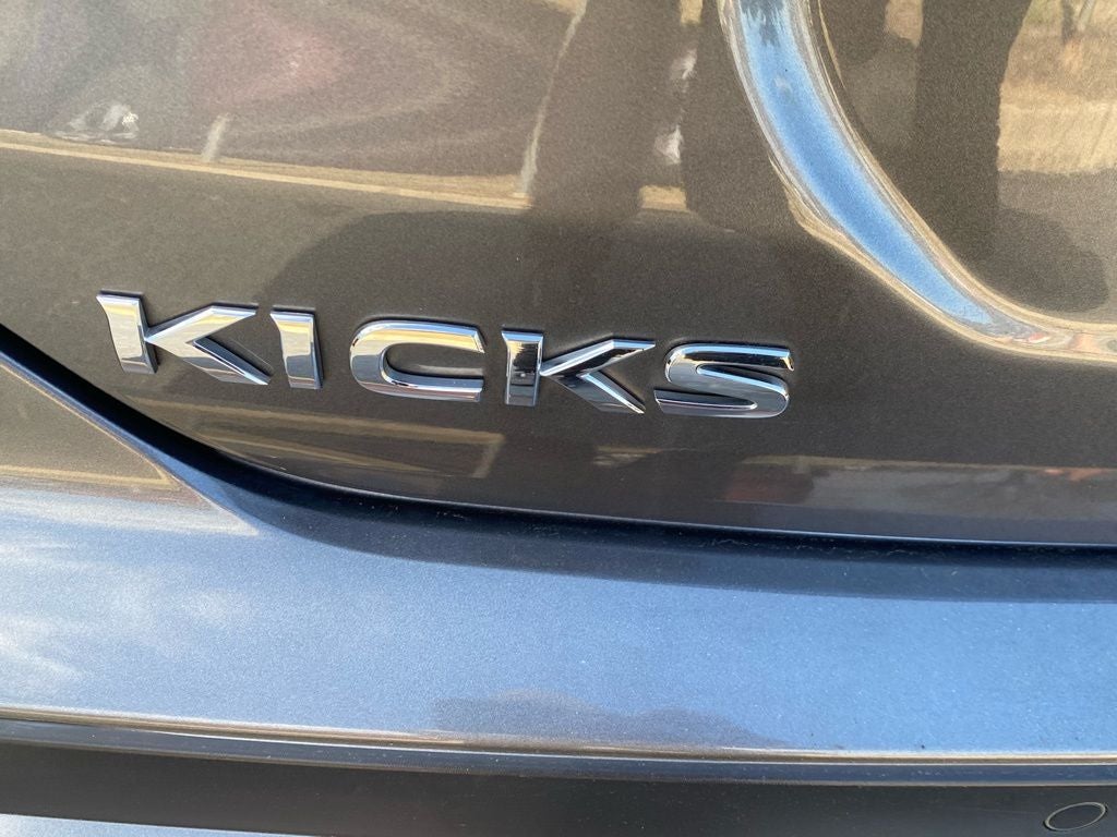 2022 Nissan Kicks S