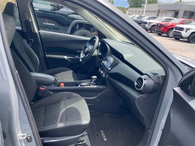 2023 Nissan Kicks SV
