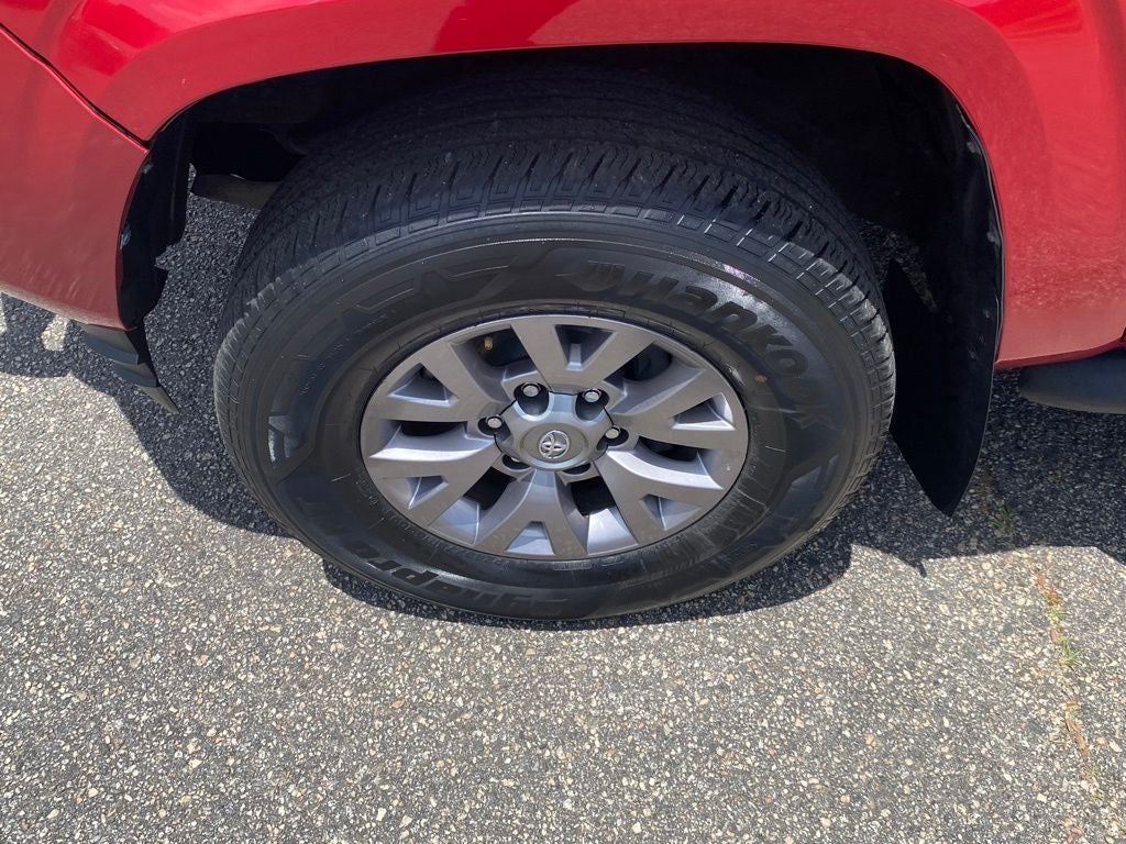 2022 Toyota Tacoma SR V6