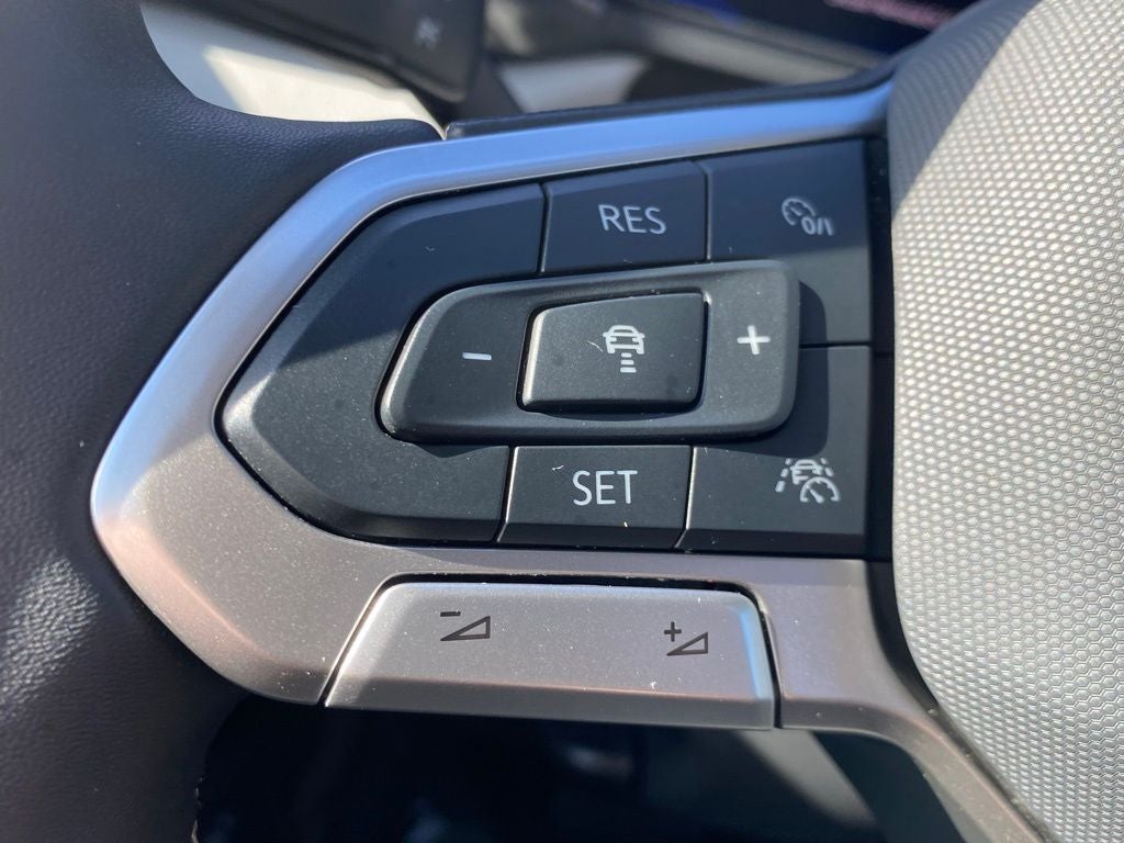 2024 Volkswagen Taos 1.5T SEL