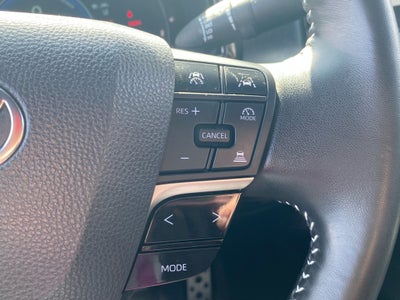 2025 Toyota Camry Hybrid SE