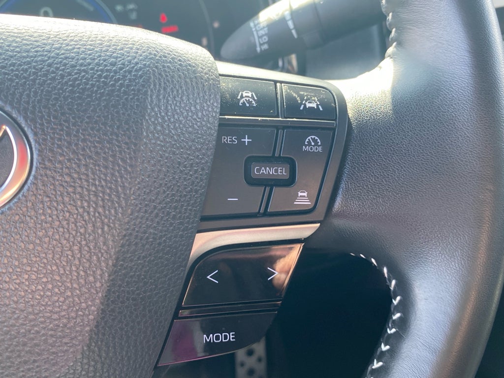 2025 Toyota Camry Hybrid SE