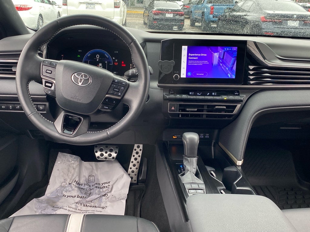 2025 Toyota Camry Hybrid SE