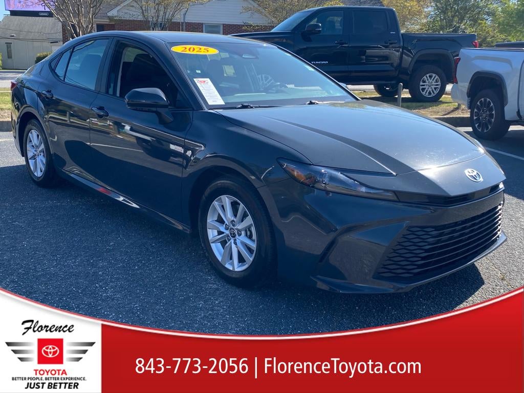 2025 Toyota Camry Hybrid LE