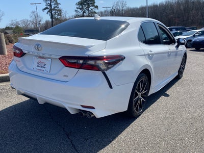 2022 Toyota Camry SE