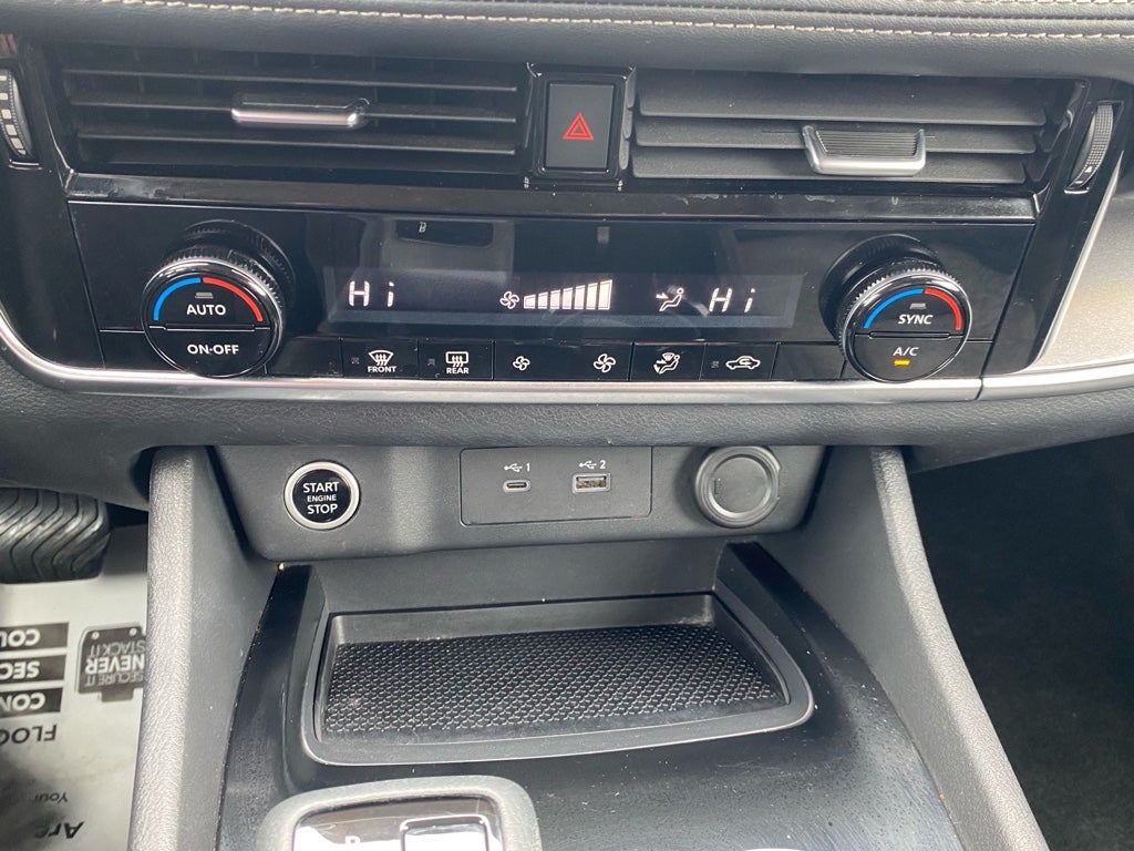 2022 Nissan Rogue SV