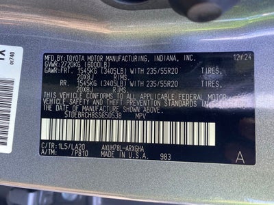2025 Toyota Highlander Hybrid Platinum