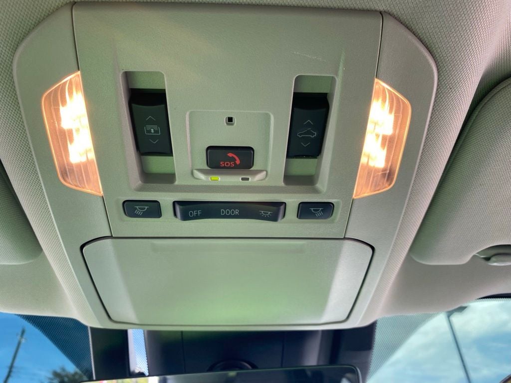 2025 Toyota Highlander Hybrid Platinum