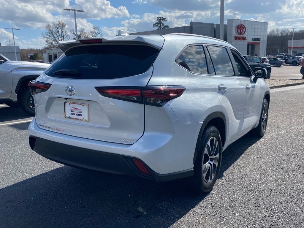 2024 Toyota Highlander XLE