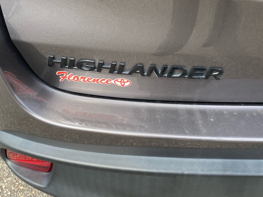 2019 Toyota Highlander SE Nightshade