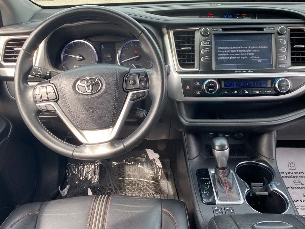 2019 Toyota Highlander SE Nightshade