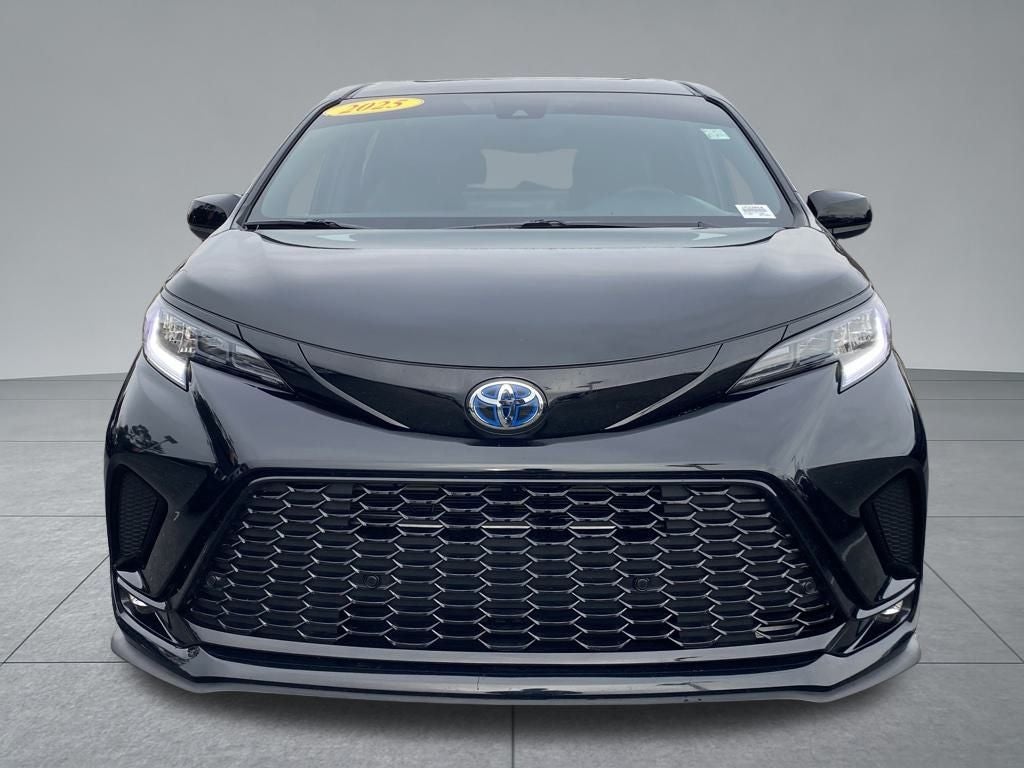 2025 Toyota Sienna XSE 7 Passenger