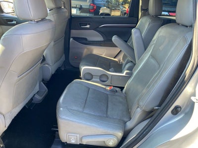 2016 Toyota Highlander Limited Platinum V6