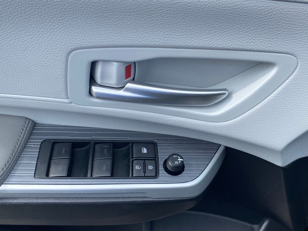 2025 Toyota Sienna XLE 7 Passenger