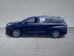 2025 Toyota Sienna XLE 8 Passenger
