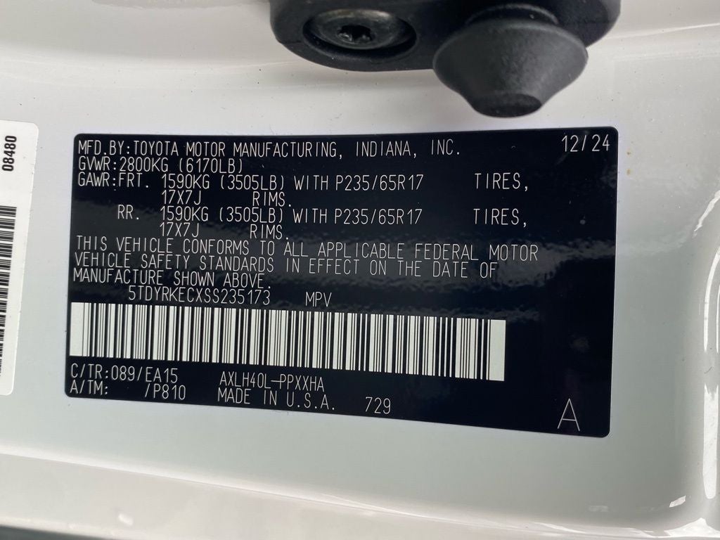 2025 Toyota Sienna XLE 8 Passenger