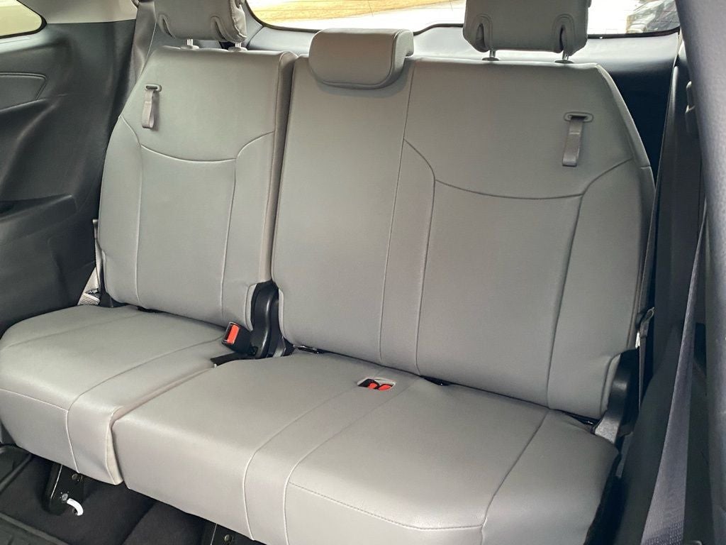 2025 Toyota Sienna XLE 8 Passenger