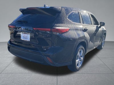 2022 Toyota Highlander LE