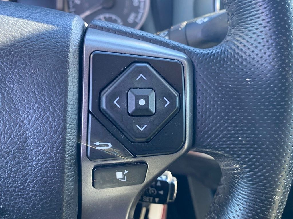 2016 Toyota Tacoma SR V6