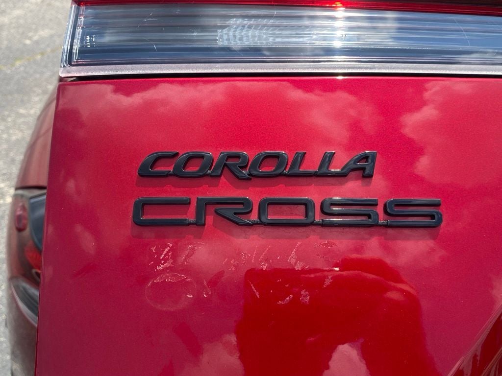 2026 Toyota Corolla Cross Hybrid SE