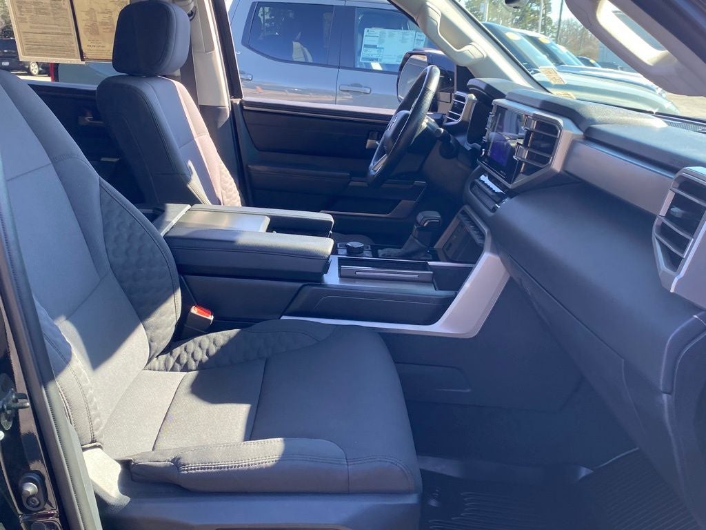 2024 Toyota Sequoia SR5