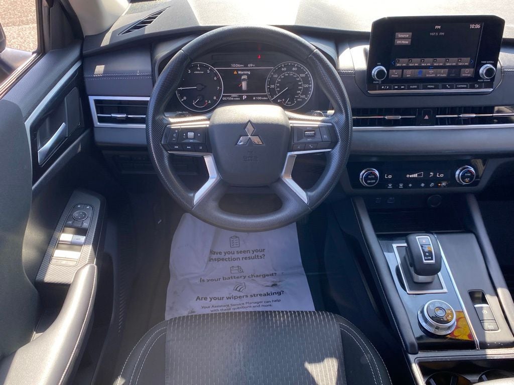 2023 Mitsubishi Outlander ES