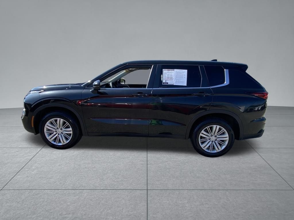 2023 Mitsubishi Outlander ES