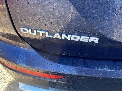 2024 Mitsubishi Outlander SE