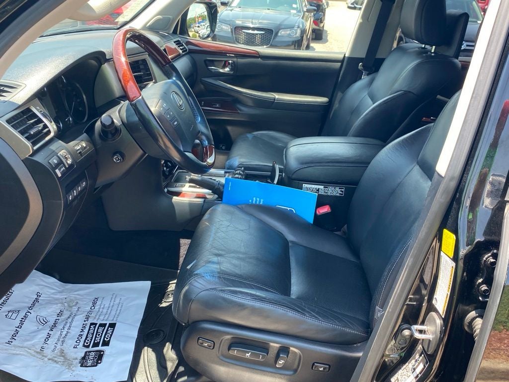 2014 Lexus LX 570