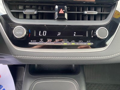 2025 Toyota Corolla Hatchback SE