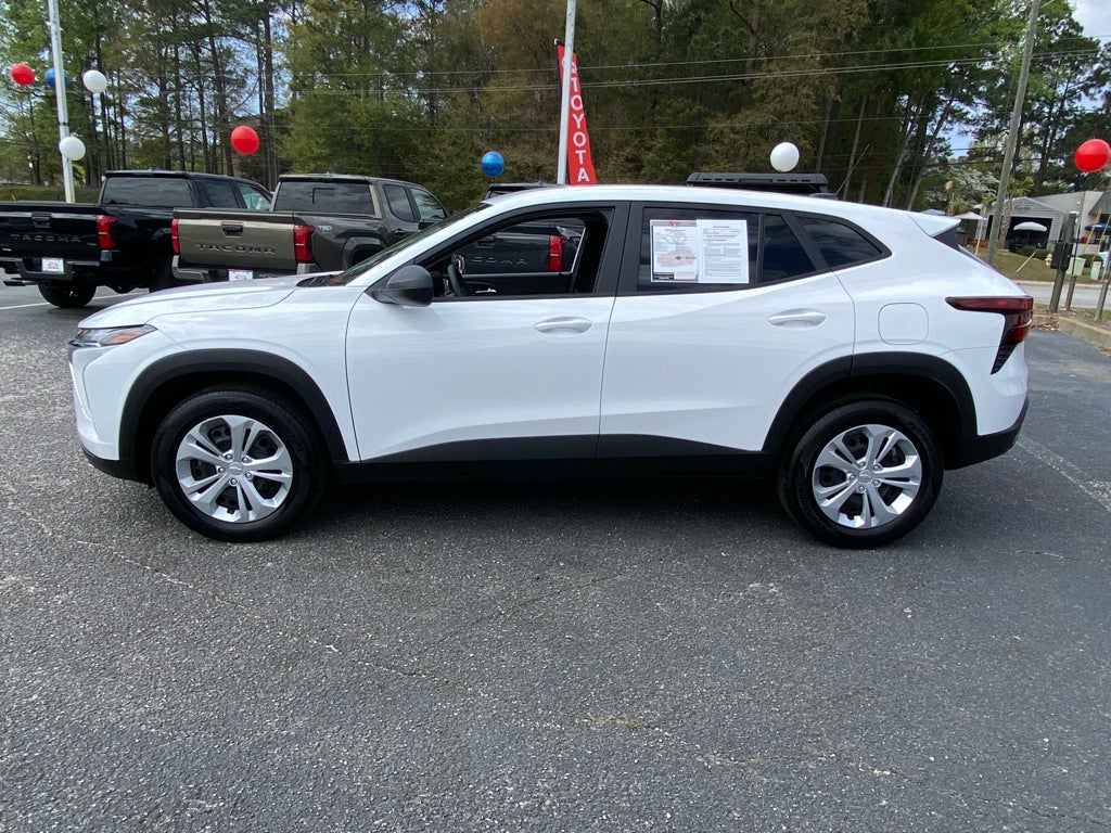 2025 Chevrolet Trax LS