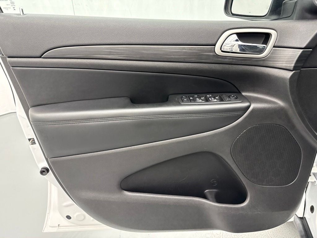 2020 Jeep Grand Cherokee Laredo E