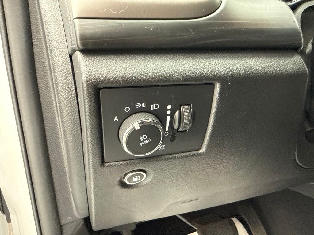 2020 Jeep Grand Cherokee Laredo E