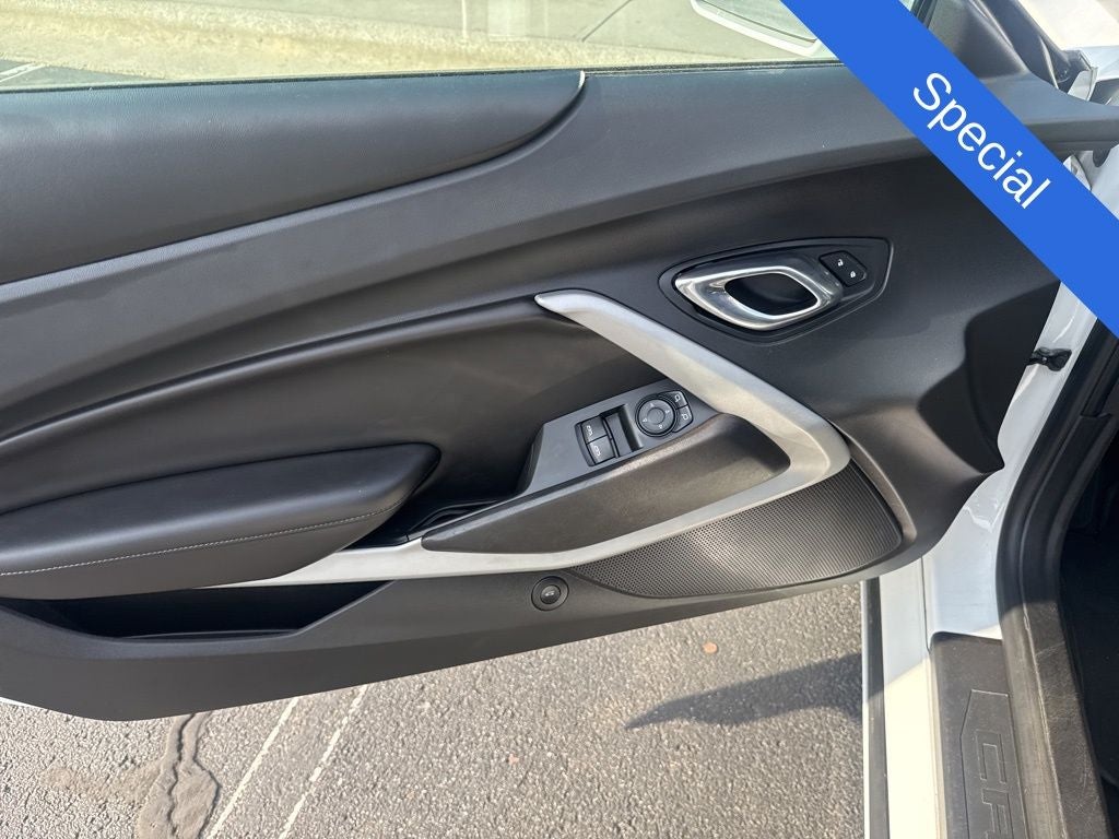 2019 Chevrolet Camaro 2LT 2LT