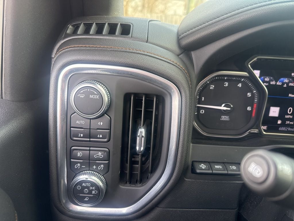 2022 GMC Sierra Limited AT4