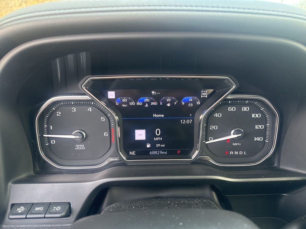 2022 GMC Sierra Limited AT4