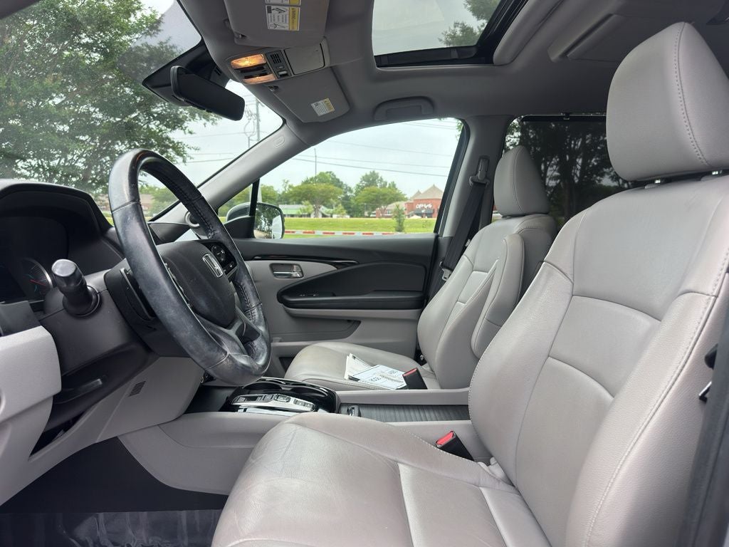 2021 Honda Pilot Touring 8 Passenger