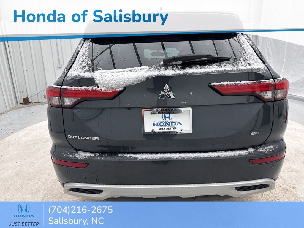 2024 Mitsubishi Outlander SE