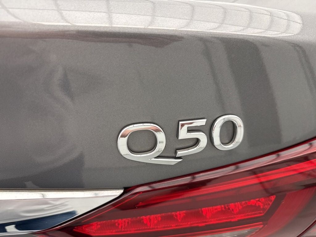 2023 INFINITI Q50 LUXE