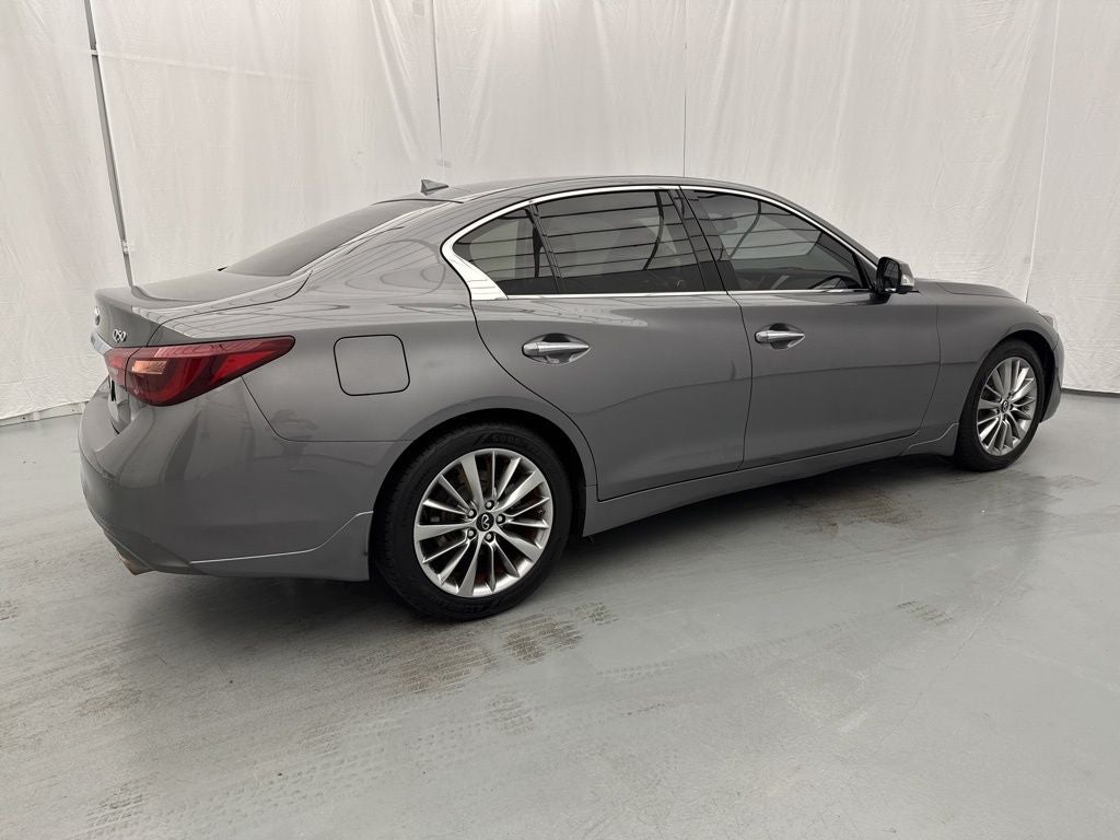2023 INFINITI Q50 LUXE