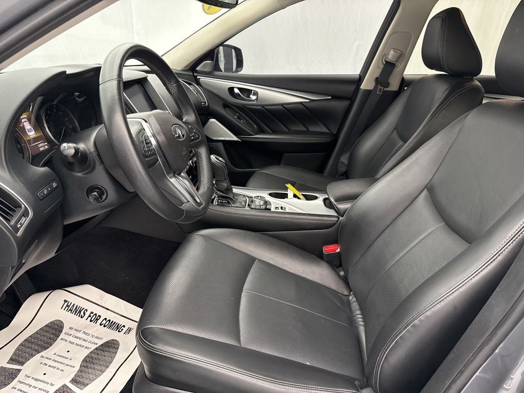 2023 INFINITI Q50 LUXE