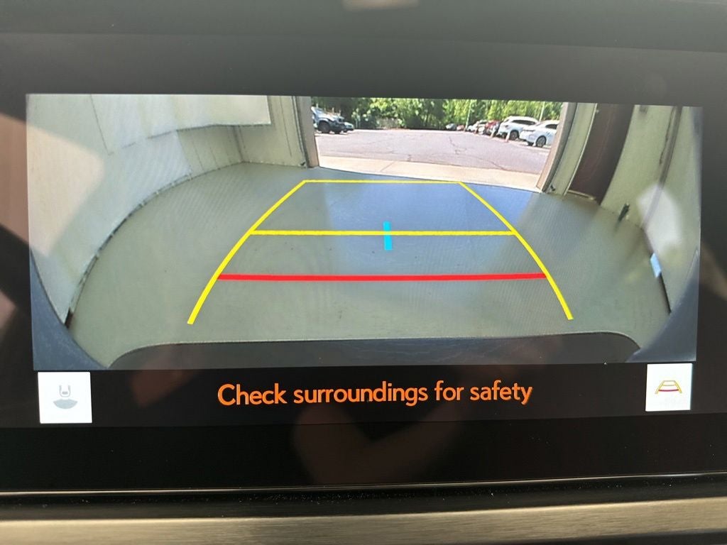 2024 Lexus UX 250h F SPORT Handling